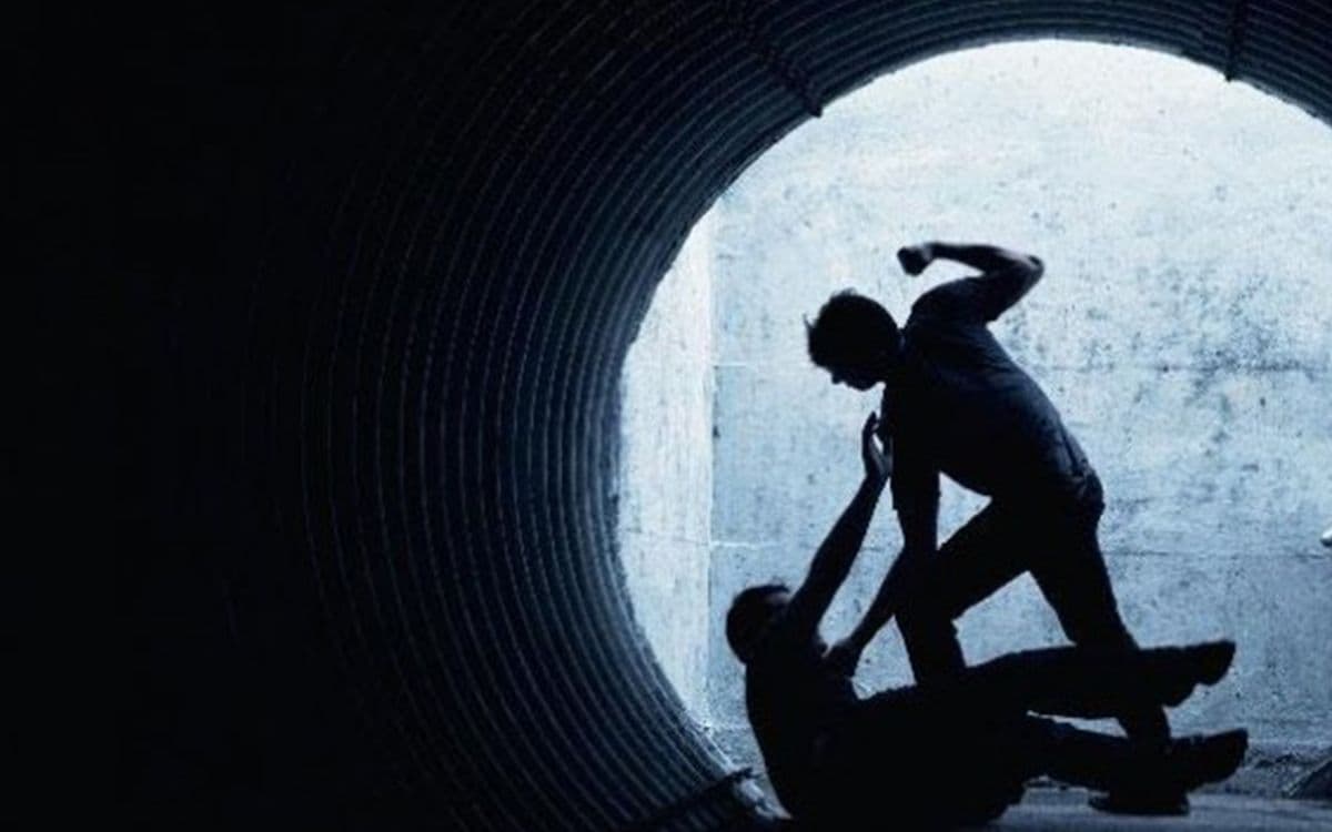 Diduga Kesal Antre BBM, Pengendara Motor Aniaya Pegawai SPBU Diduga Kesal Antre BBM, Pengendara Motor Aniaya Pegawai SPBU