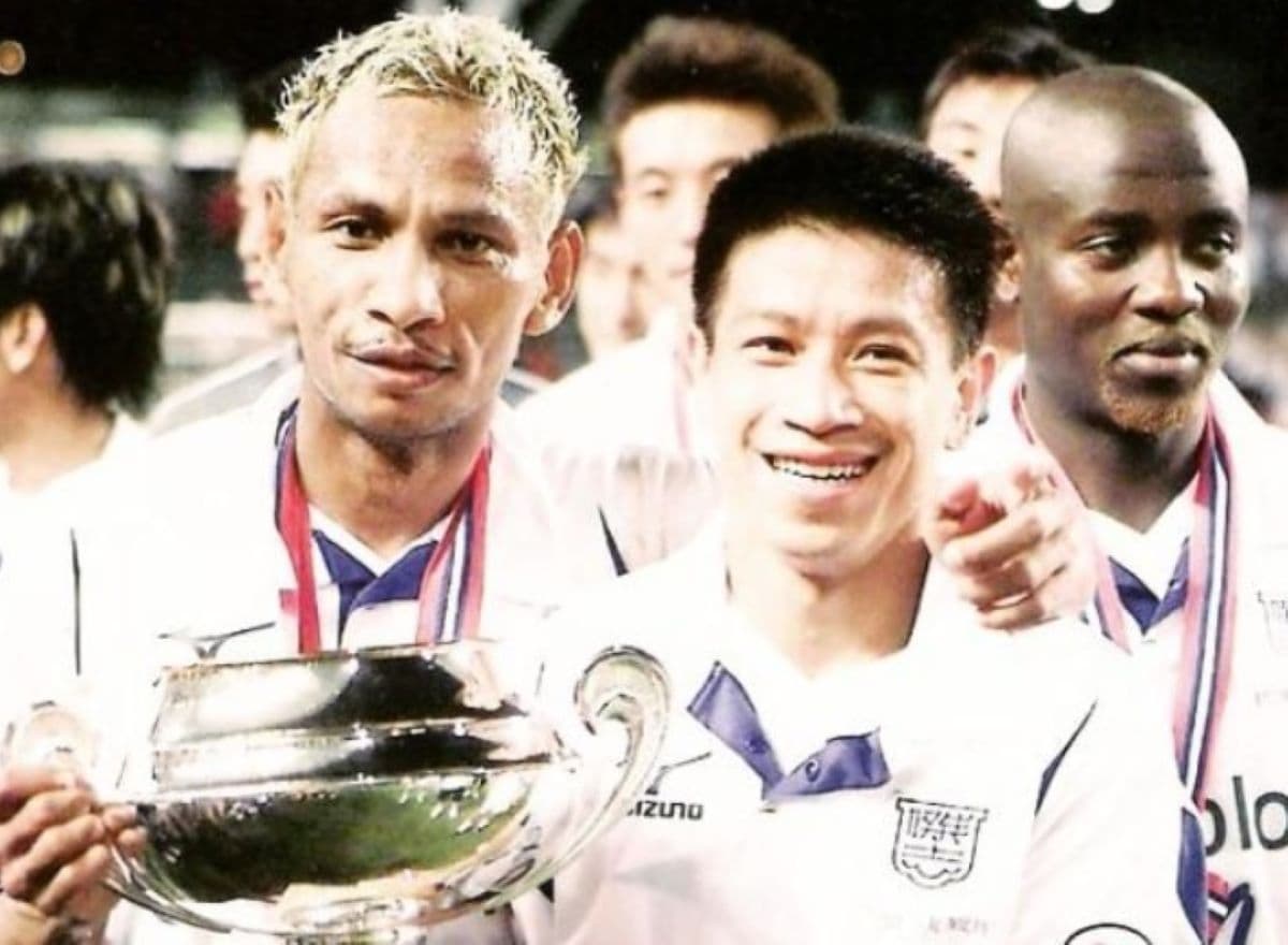 Kisah Mantan Striker Legendaris Timnas Indonesia Rochy Putiray, Pernah Cetak Gol ke Gawang AC Milan Kisah Mantan Striker Legendaris Timnas Indonesia Rochy Putiray, Pernah Cetak Gol ke Gawang AC Milan