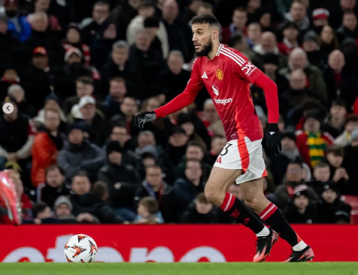 Demi Hafal Alquran dan Jadi Imam Masjid, Pemain Manchester United Berencana Pensiun Kelar Piala Dunia 2026 Demi Hafal Alquran dan Jadi Imam Masjid, Pemain Manchester United Berencana Pensiun Kelar Piala Dunia 2026