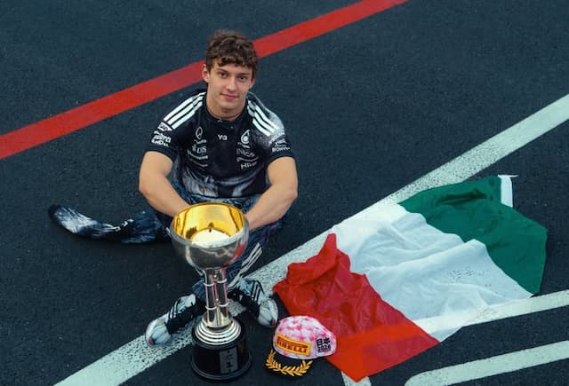 Respons Berkelas Kimi Antonelli Usai Jadi Pemimpin Klasemen Termuda di F1 Sepanjang Sejarah Respons Berkelas Kimi Antonelli Usai Jadi Pemimpin Klasemen Termuda di F1 Sepanjang Sejarah