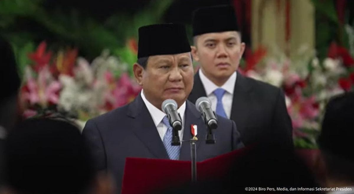 Prabowo Dikabarkan Reshuffle Kabinet Usai Lebaran, Seskab Teddy: Tunggu Saja! Prabowo Dikabarkan Reshuffle Kabinet Usai Lebaran, Seskab Teddy: Tunggu Saja!