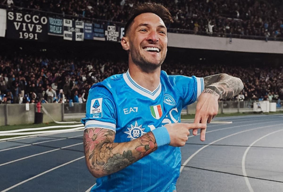 Setelah Napoli Bungkam AC Milan 1-0, Antonio Conte Blak-blakan Siap Jadi Pelatih Timnas Italia! Setelah Napoli Bungkam AC Milan 1-0, Antonio Conte Blak-blakan Siap Jadi Pelatih Timnas Italia!