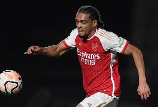 Ancaman bagi Timnas Indonesia! Mantan Pemain Arsenal Resmi Perkuat Timnas Malaysia? Ancaman bagi Timnas Indonesia! Mantan Pemain Arsenal Resmi Perkuat Timnas Malaysia?