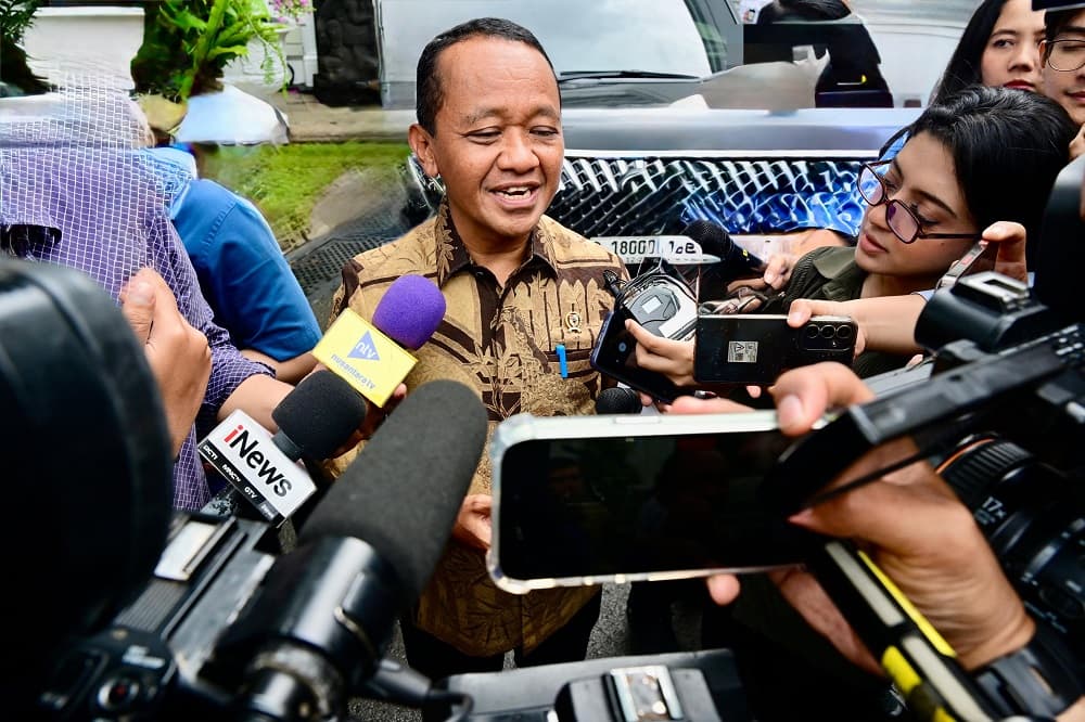 Bahlil Targetkan Selesaikan Tambang Ilegal 2 Minggu, Prabowo: Enak Aja, Seminggu! Bahlil Targetkan Selesaikan Tambang Ilegal 2 Minggu, Prabowo: Enak Aja, Seminggu!