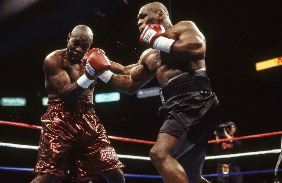 Kisah Tragis Petinju Clifford Etienne, Hancur di Tangan Mike Tyson hingga Vonis Penjara 105 Tahun Kisah Tragis Petinju Clifford Etienne, Hancur di Tangan Mike Tyson hingga Vonis Penjara 105 Tahun