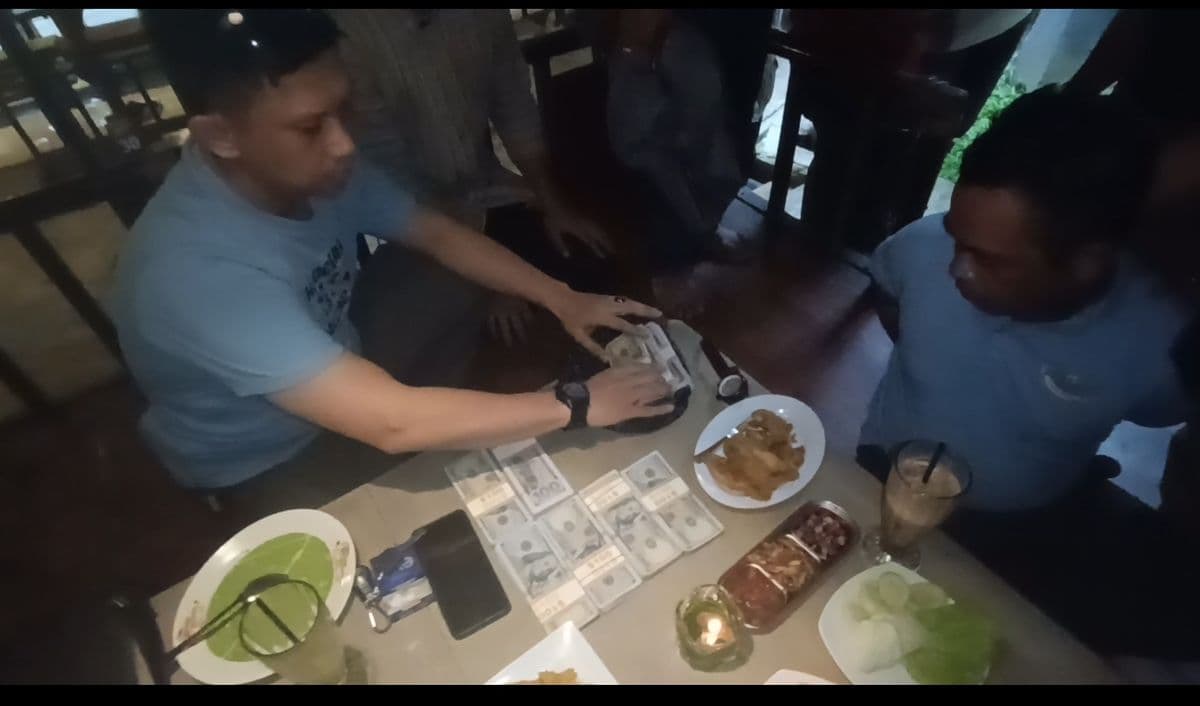 Bareskrim Bongkar Jaringan Dolar Palsu, 5 Tersangka Ditangkap di Banten Bareskrim Bongkar Jaringan Dolar Palsu, 5 Tersangka Ditangkap di Banten