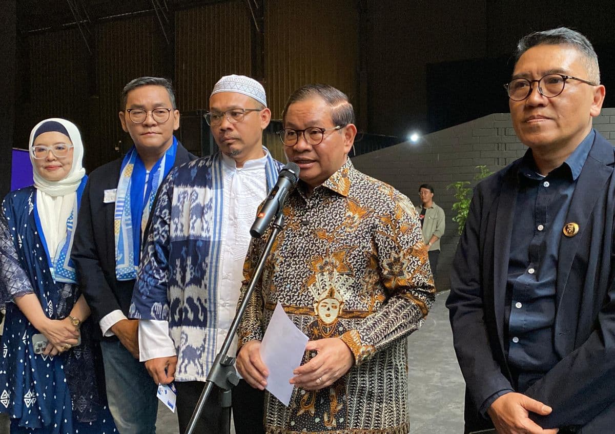 Harga BBM Nonsubsidi Melonjak, Pramono Dorong Warga Beralih ke Transportasi Umum Harga BBM Nonsubsidi Melonjak, Pramono Dorong Warga Beralih ke Transportasi Umum