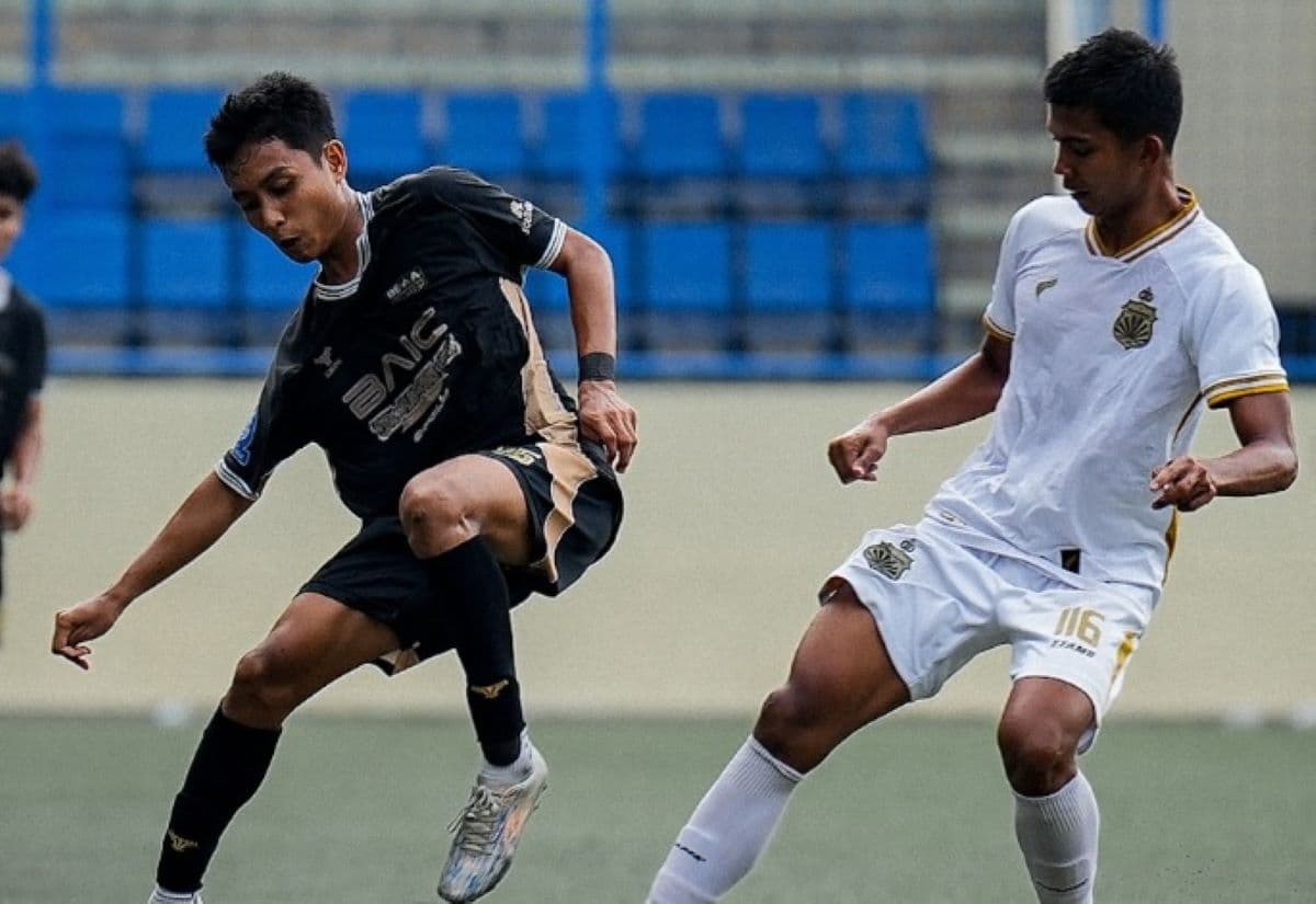 Buntut Aksi Brutal di EPA U-20: Dewa United Siap Seret Kasus Tendangan Kungfu Fadly Alberto ke Jalur Hukum Buntut Aksi Brutal di EPA U-20: Dewa United Siap Seret Kasus Tendangan Kungfu Fadly Alberto ke Jalur Hukum