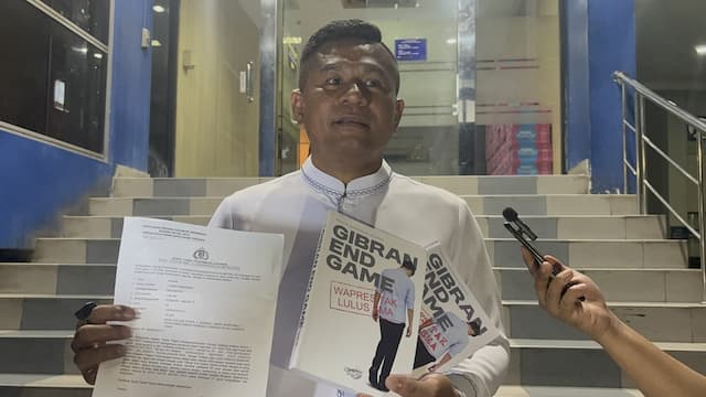 Rismon Sianipar Dipolisikan Terkait Dugaan Penipuan Buku Gibran End Game Rismon Sianipar Dipolisikan Terkait Dugaan Penipuan Buku Gibran End Game