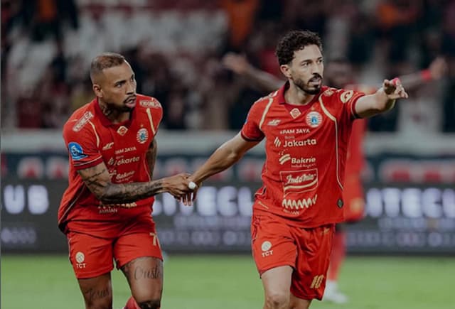 Persija Jakarta Bantai Persis Solo 4-0, Dekati Persib Bandung dan Borneo FC! Persija Jakarta Bantai Persis Solo 4-0, Dekati Persib Bandung dan Borneo FC!