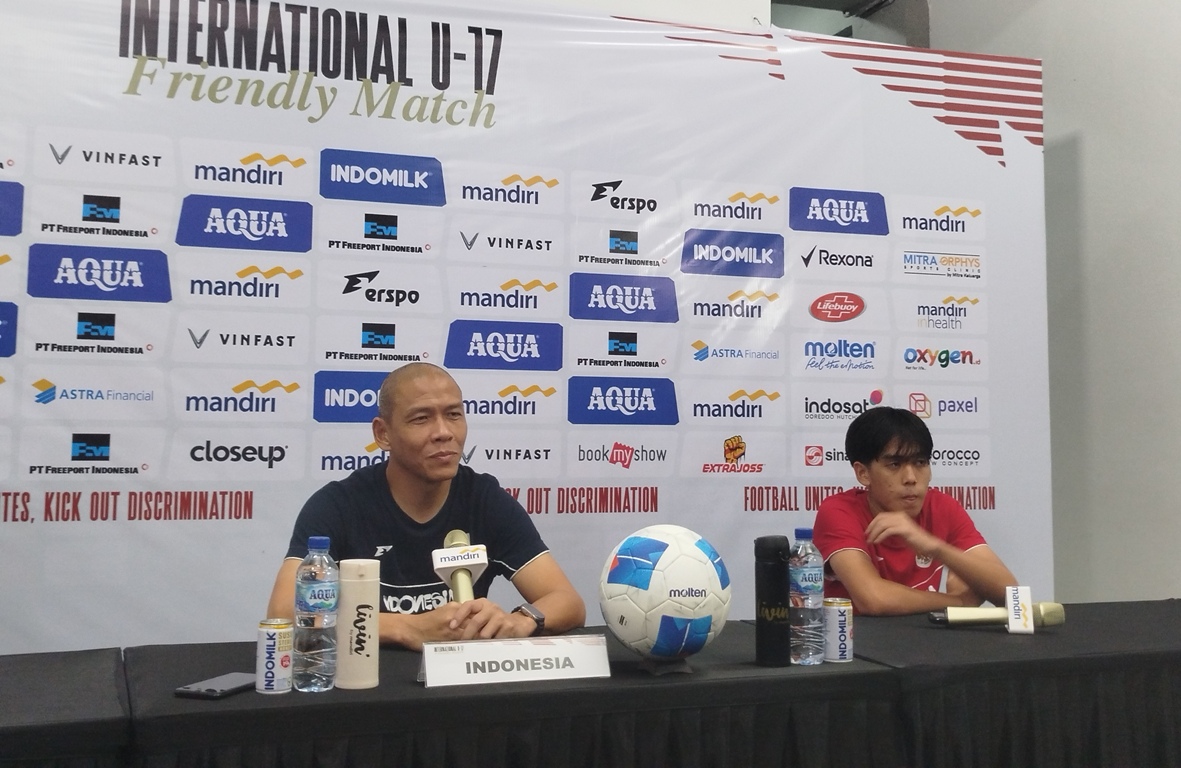 Nova Arianto Masih Buka Pintu untuk Fadly Alberto ke Timnas Indonesia U-20 Nova Arianto Masih Buka Pintu untuk Fadly Alberto ke Timnas Indonesia U-20