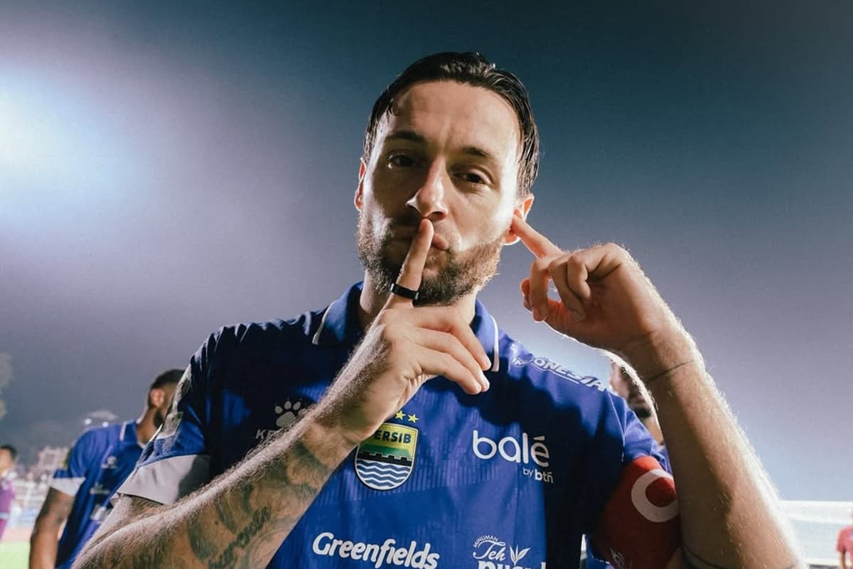 Title Race Memanas, Marc Klok Anggap 4 Laga Sisa Persib Bandung bak Final Super League 2025-2026 Title Race Memanas, Marc Klok Anggap 4 Laga Sisa Persib Bandung bak Final Super League 2025-2026