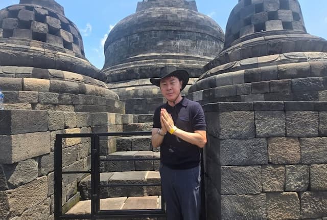 Bukan Lagi Waketum KFA, Shin Tae-yong Janji Bakal Rutin Kunjungi Indonesia Bukan Lagi Waketum KFA, Shin Tae-yong Janji Bakal Rutin Kunjungi Indonesia