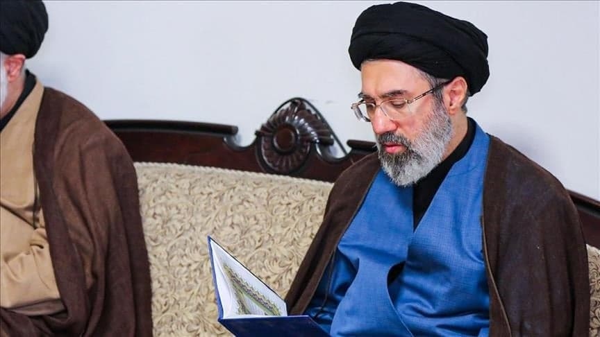Pemimpin Tertinggi Iran: Babak Baru Muncul di Selat Hormuz setelah Kegagalan AS Pemimpin Tertinggi Iran: Babak Baru Muncul di Selat Hormuz setelah Kegagalan AS