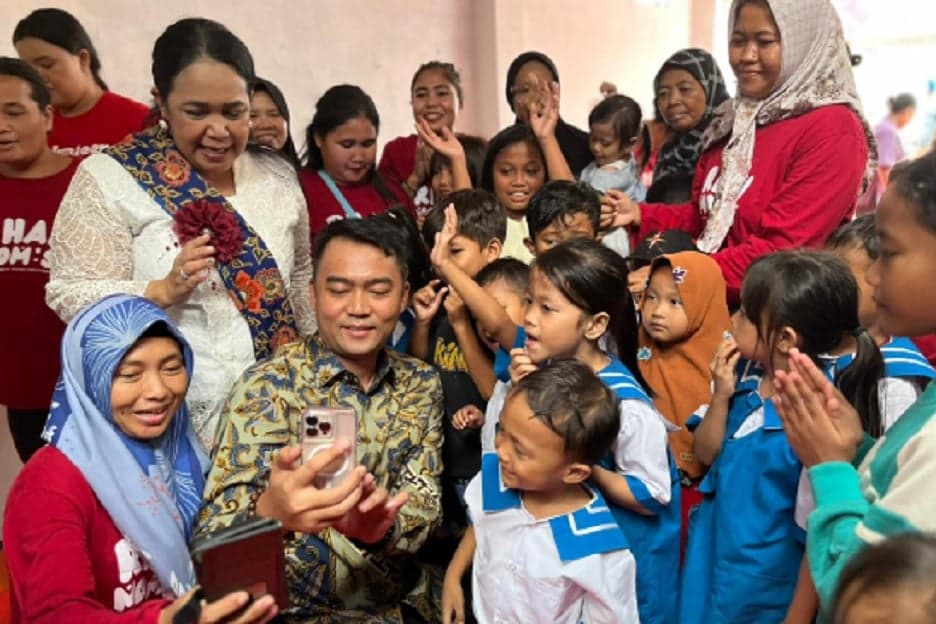 Hardiknas 2026, Staf Khusus Menag Rayakan Bersama 38 Anak Pemulung, Komitmen Beri Beasiswa Hardiknas 2026, Staf Khusus Menag Rayakan Bersama 38 Anak Pemulung, Komitmen Beri Beasiswa