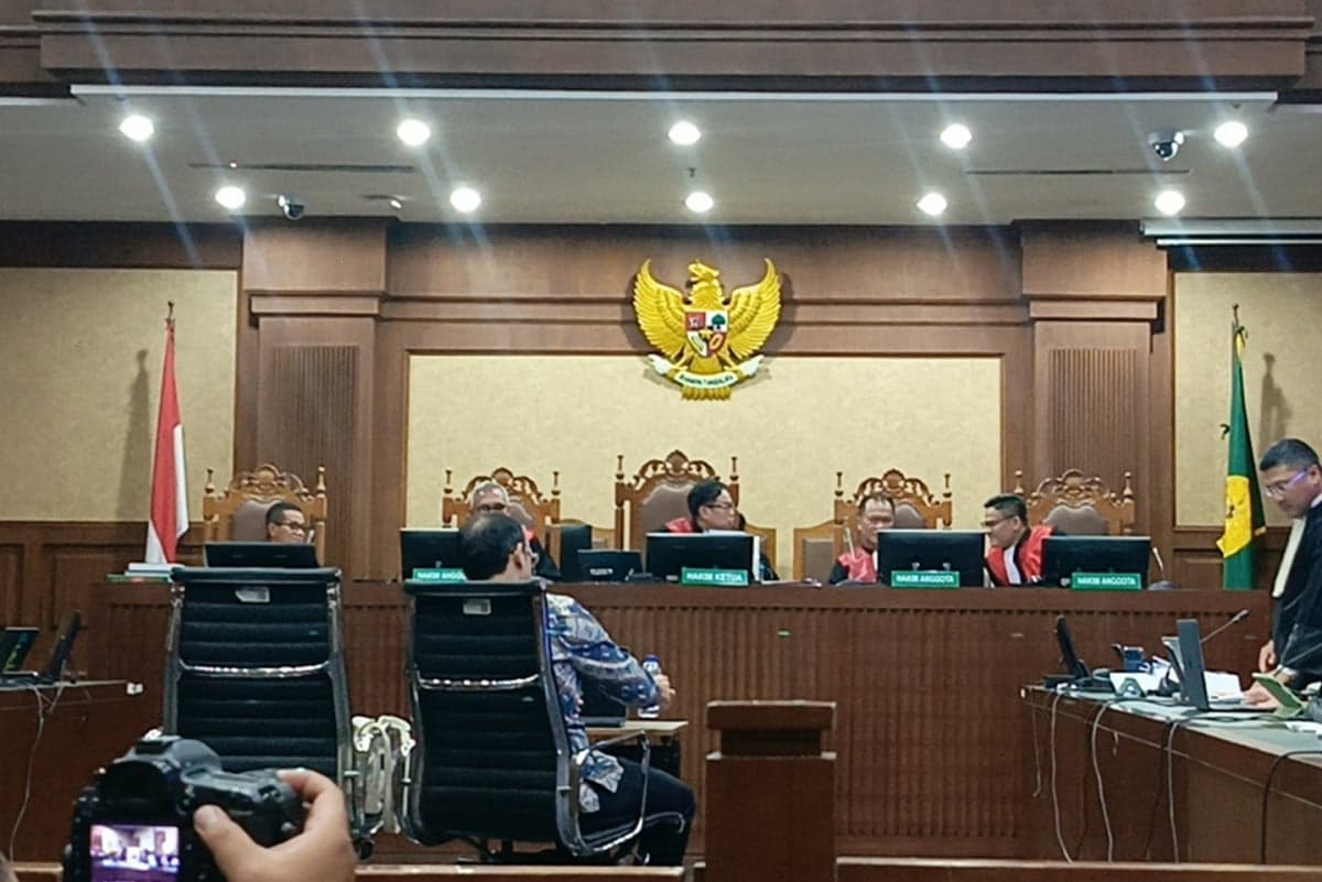 Permohonan Tahanan Rumah Dikabulkan, Nadiem Makarim Berterima Kasih ke Hakim Permohonan Tahanan Rumah Dikabulkan, Nadiem Makarim Berterima Kasih ke Hakim