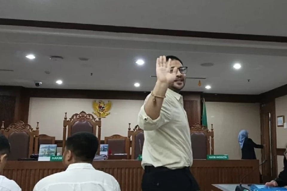 dr Kamelia Kecewa Ammar Zoni Dikembalikan ke Nusakambangan: Bang Amar Tidak Membahayakan dr Kamelia Kecewa Ammar Zoni Dikembalikan ke Nusakambangan: Bang Amar Tidak Membahayakan