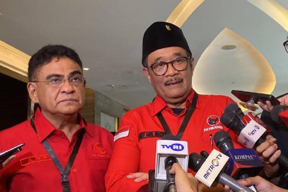 Soroti Kasus Tudingan Ijazah Palsu Jokowi, Djarot: Tunjukkan Aslinya, Nggak Usah Pakai Drama di Pengadilan Soroti Kasus Tudingan Ijazah Palsu Jokowi, Djarot: Tunjukkan Aslinya, Nggak Usah Pakai Drama di Pengadilan