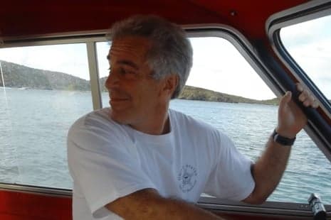 Email Epstein Kaitkannya dengan Strategi Israel-UEA Targetkan Qatar Email Epstein Kaitkannya dengan Strategi Israel-UEA Targetkan Qatar