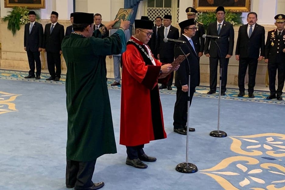 Adies Kadir Resmi Jadi Hakim MK usai Dilantik Presiden Prabowo Adies Kadir Resmi Jadi Hakim MK usai Dilantik Presiden Prabowo