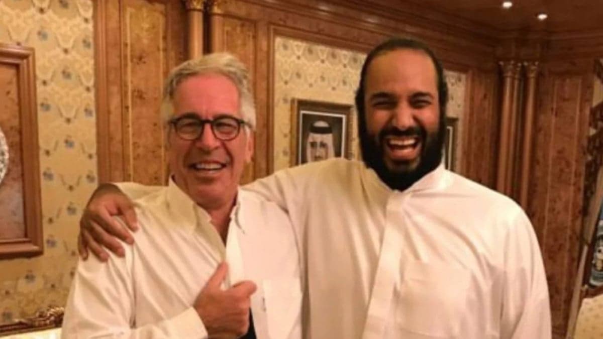 Jeffrey Epstein Diminta Awasi dengan Cermat Arab Saudi saat Pembersihan Elite di Ritz Carlton Jeffrey Epstein Diminta Awasi dengan Cermat Arab Saudi saat Pembersihan Elite di Ritz Carlton