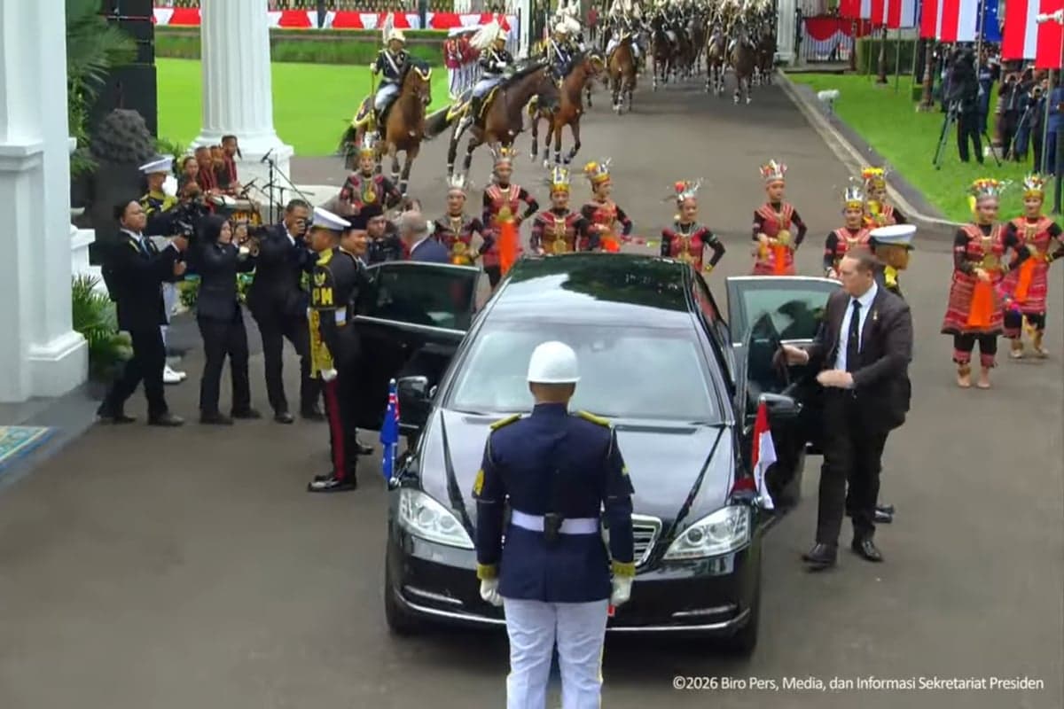 PM Australia Albanese Tiba di Istana Merdeka, Disambut Tarian Asal NTT PM Australia Albanese Tiba di Istana Merdeka, Disambut Tarian Asal NTT