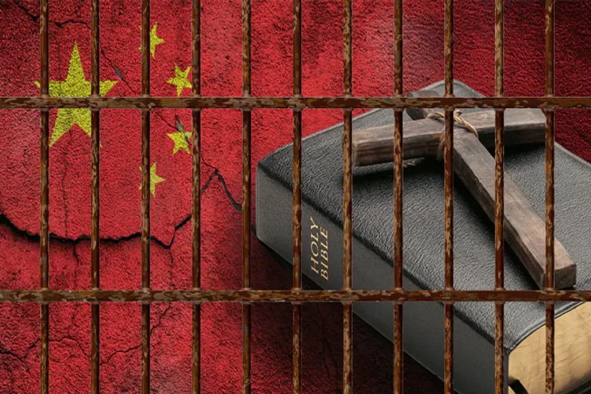 Aturan Baru China Wajibkan Uskup dan Pastor Serahkan Paspor Aturan Baru China Wajibkan Uskup dan Pastor Serahkan Paspor