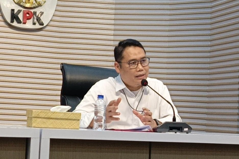 OTT Hakim PN Depok, KPK Sita Uang Rp850 Juta yang Dibungkus Tas Ransel Hitam OTT Hakim PN Depok, KPK Sita Uang Rp850 Juta yang Dibungkus Tas Ransel Hitam