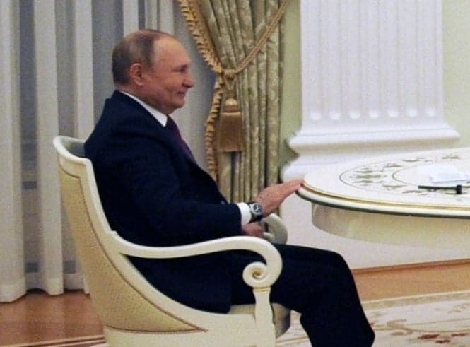 Epstein Pernah Mencoba Mendekati Putin, Berhasil atau Tidak? Epstein Pernah Mencoba Mendekati Putin, Berhasil atau Tidak?