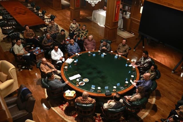 Presiden Prabowo Ingatkan Pengusaha Harus Beri Manfaat Nyata bagi Rakyat Presiden Prabowo Ingatkan Pengusaha Harus Beri Manfaat Nyata bagi Rakyat