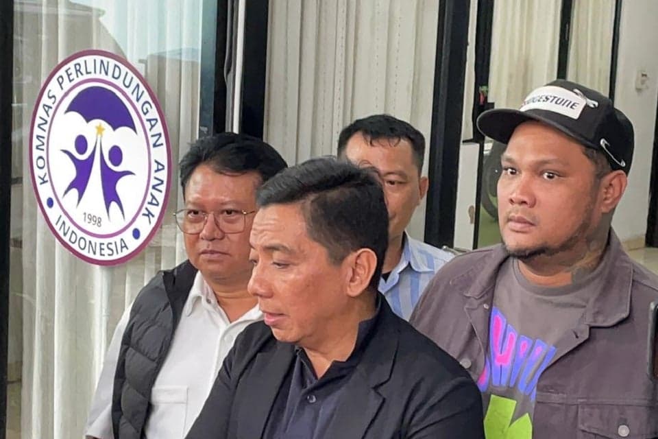 Mediasi dengan Inara Rusli, Virgoun Tetap Ajukan Gugatan Pengalihan Hak Asuh Anak Mediasi dengan Inara Rusli, Virgoun Tetap Ajukan Gugatan Pengalihan Hak Asuh Anak