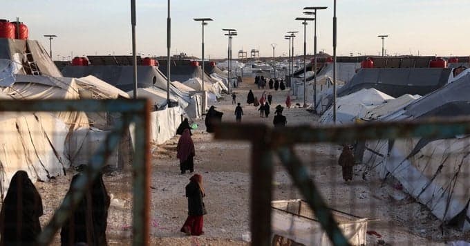 4.500 Tahanan ISIS Dipindahkan dari Suriah ke Irak 4.500 Tahanan ISIS Dipindahkan dari Suriah ke Irak