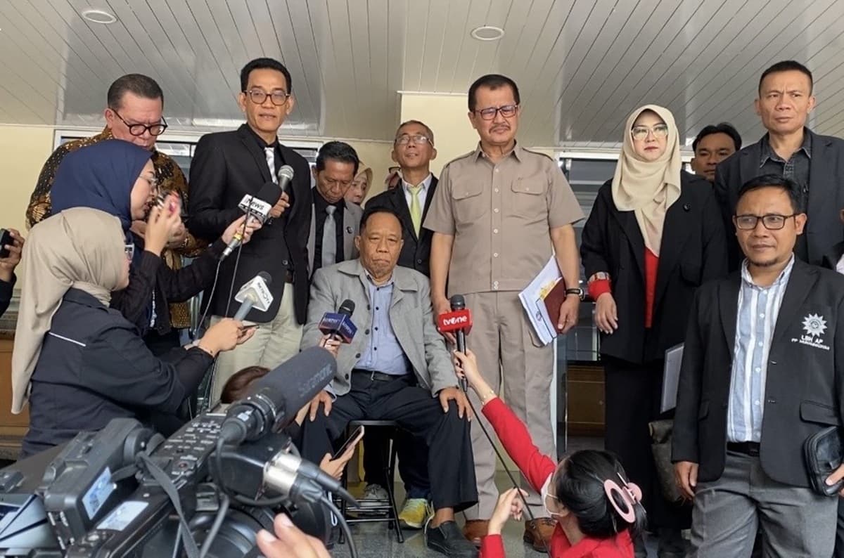 Mantan Pendukung Jokowi Jamin Penelitian Roy Suryo Cs secara Ilmiah Dapat Dipertanggungjawabkan Mantan Pendukung Jokowi Jamin Penelitian Roy Suryo Cs secara Ilmiah Dapat Dipertanggungjawabkan