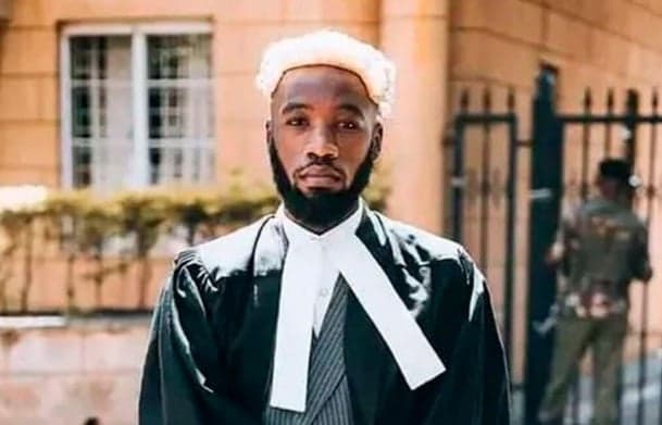 Pria Ini Pengacara yang Menangkan 26 Kasus di Pengadilan sebelum Ditangkap karena Gadungan Pria Ini Pengacara yang Menangkan 26 Kasus di Pengadilan sebelum Ditangkap karena Gadungan