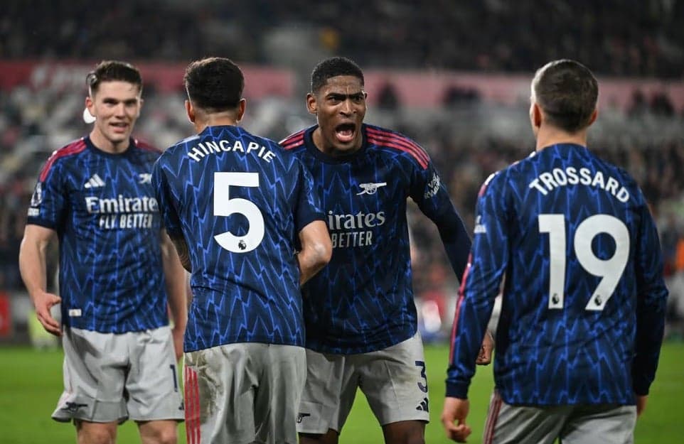 Hasil Liga Inggris: Arsenal Gagal Menang di Markas Brentford, Puncak Klasemen Memanas Hasil Liga Inggris: Arsenal Gagal Menang di Markas Brentford, Puncak Klasemen Memanas