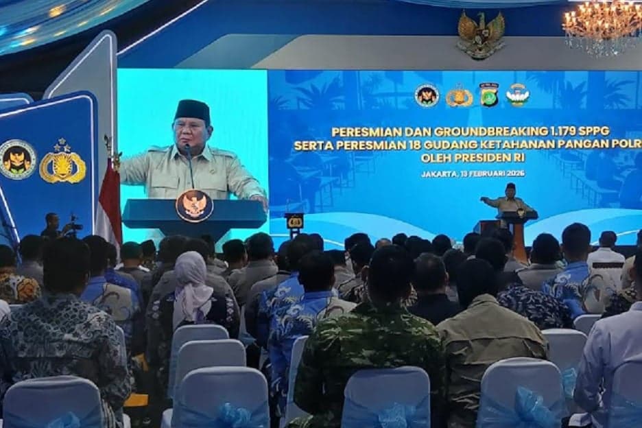 Presiden Heran Ada Profesor Hina dan Tuding Hamburkan Uang Negara demi MBG Presiden Heran Ada Profesor Hina dan Tuding Hamburkan Uang Negara demi MBG