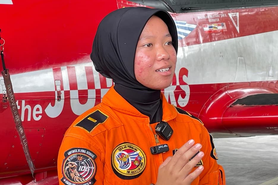 Srikandi Langit Angkatan Udara: Jejak Langkah Letda Tek Qorina Menembus Awan Srikandi Langit Angkatan Udara: Jejak Langkah Letda Tek Qorina Menembus Awan