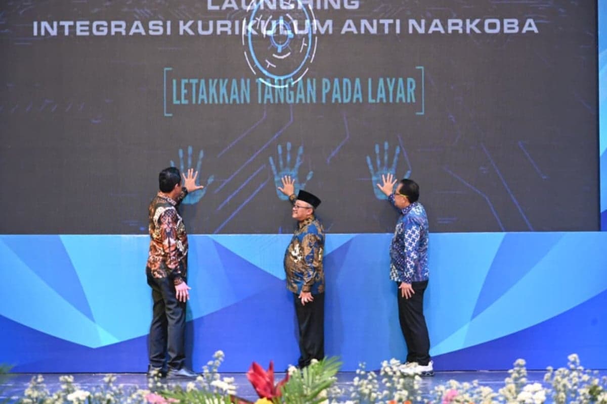 BNN dan Kemendikdasmen Integrasikan Kurikulum Anti Narkoba dari TK hingga SMA BNN dan Kemendikdasmen Integrasikan Kurikulum Anti Narkoba dari TK hingga SMA