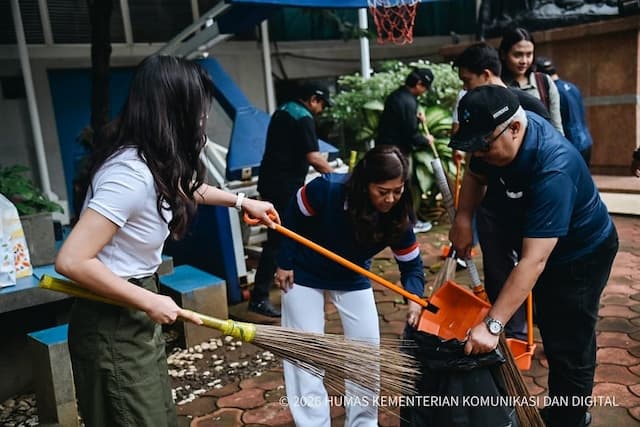 Kerahkan Jajarannya Korve Nasional, Menkomdigi: Budaya Bersih Harus Jadi Etos Kerja Kerahkan Jajarannya Korve Nasional, Menkomdigi: Budaya Bersih Harus Jadi Etos Kerja