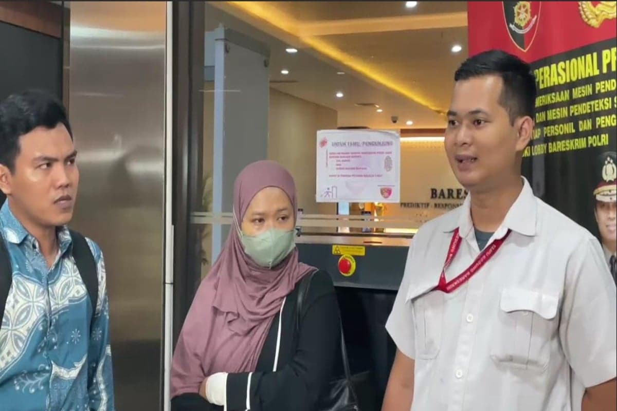 Eks ART Inara Rusli Bantah Sebarkan Rekaman CCTV ke Virgoun Eks ART Inara Rusli Bantah Sebarkan Rekaman CCTV ke Virgoun