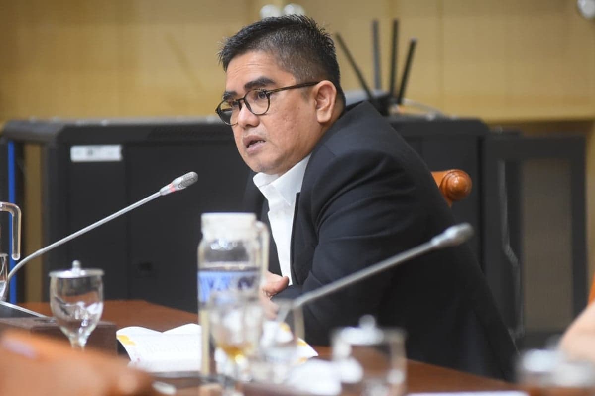 Lempar Persoalan UU KPK ke DPR, Jokowi Dianggap Standar Ganda Lempar Persoalan UU KPK ke DPR, Jokowi Dianggap Standar Ganda