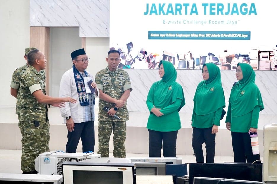 Peduli Lingkungan, Kodam Jaya Bersama DLH DKI Jakarta Kelola 5,5 Ton Limbah Elektronik Peduli Lingkungan, Kodam Jaya Bersama DLH DKI Jakarta Kelola 5,5 Ton Limbah Elektronik