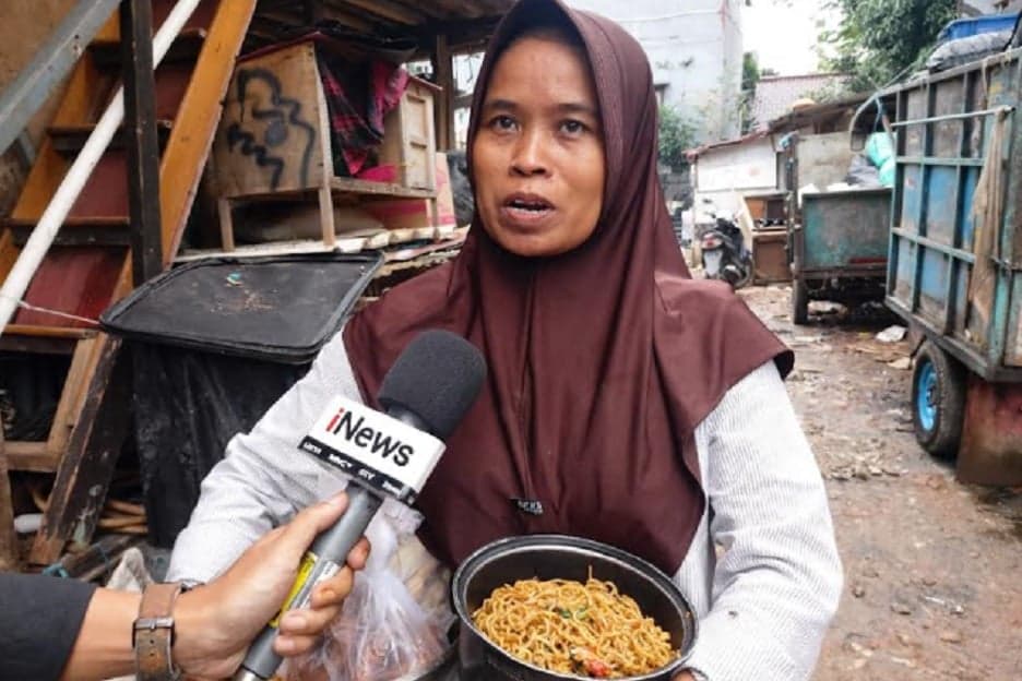 Warga Pondok Labu Semringah Dapat Bantuan Makan Bergizi dari MNC Peduli-Park Hyatt Jakarta Warga Pondok Labu Semringah Dapat Bantuan Makan Bergizi dari MNC Peduli-Park Hyatt Jakarta