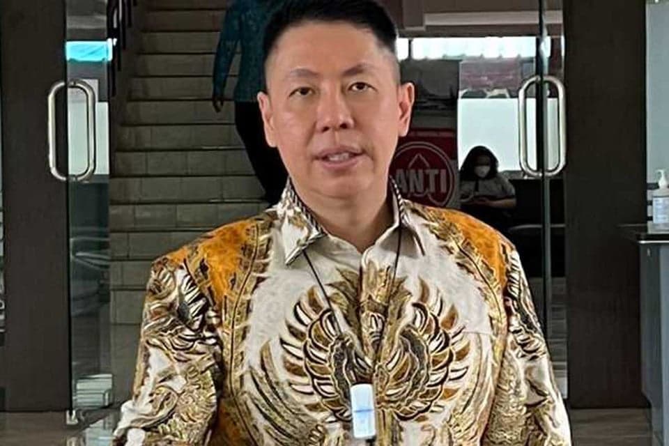 Eks Kapolres Bima Kota Tersangka Narkoba, Pakar Hukum: Hukuman Oknum Polri Harus Lebih Berat Eks Kapolres Bima Kota Tersangka Narkoba, Pakar Hukum: Hukuman Oknum Polri Harus Lebih Berat