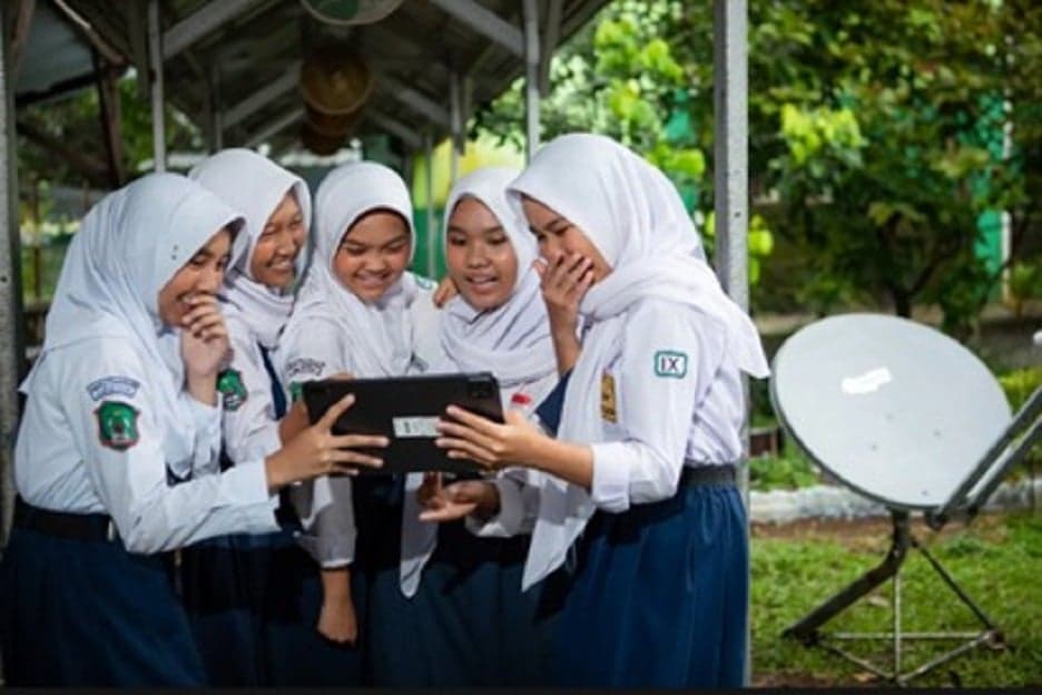 Internet Merah Putih Wujud Pemerataan Akses Digital di Seluruh Nusantara Internet Merah Putih Wujud Pemerataan Akses Digital di Seluruh Nusantara