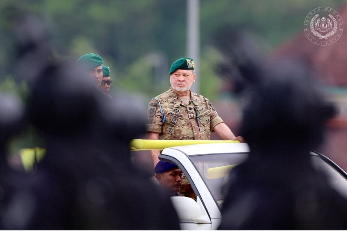 Raja Malaysia Punya Intel Pribadi Intai Pejabat Korup: Anda, Termasuk Komisi Anti-Korupsi, Dalam Pantauan Saya! Raja Malaysia Punya Intel Pribadi Intai Pejabat Korup: Anda, Termasuk Komisi Anti-Korupsi, Dalam Pantauan Saya!