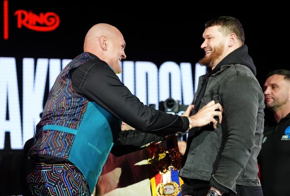 Latihan Tanpa Pelatih, Tyson Fury Bikin Sensasi Jelang Duel Comeback Latihan Tanpa Pelatih, Tyson Fury Bikin Sensasi Jelang Duel Comeback