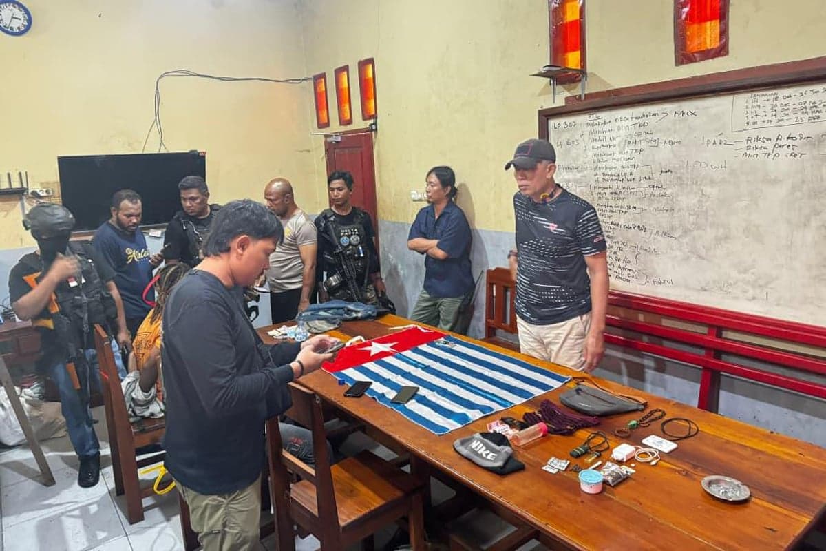 2 Buronan KKB Penebar Aksi Teror di Yahukimo Ditangkap 2 Buronan KKB Penebar Aksi Teror di Yahukimo Ditangkap