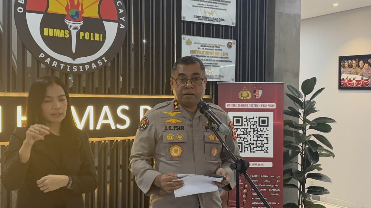 Berkas Perkara Oknum Brimob Aniaya Pelajar hingga Tewas Dilimpahkan ke Kejari Tual Berkas Perkara Oknum Brimob Aniaya Pelajar hingga Tewas Dilimpahkan ke Kejari Tual