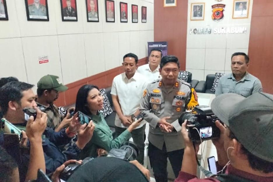 Ibu Tiri Ditetapkan Jadi Tersangka Penganiaya Anaknya hingga Tewas di Sukabumi Ibu Tiri Ditetapkan Jadi Tersangka Penganiaya Anaknya hingga Tewas di Sukabumi